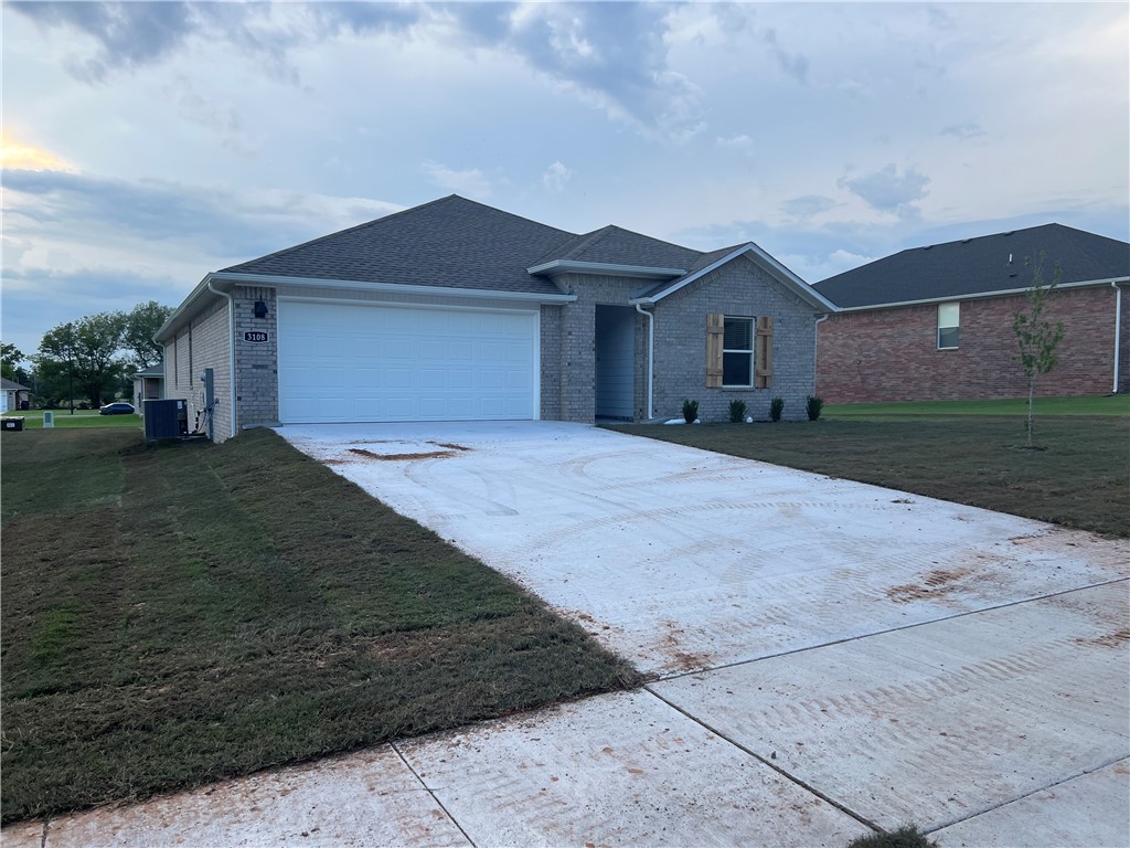 Whispering Oak - Residential Lease