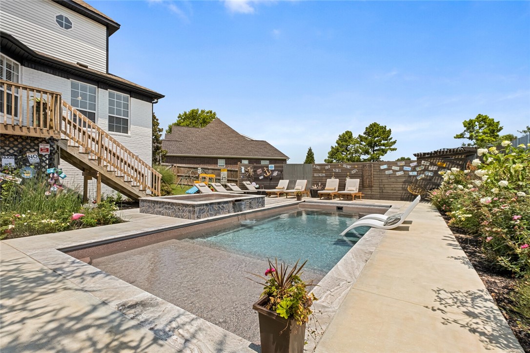 Highland Knolls Unit 2 Ph 2 Rogers - Residential