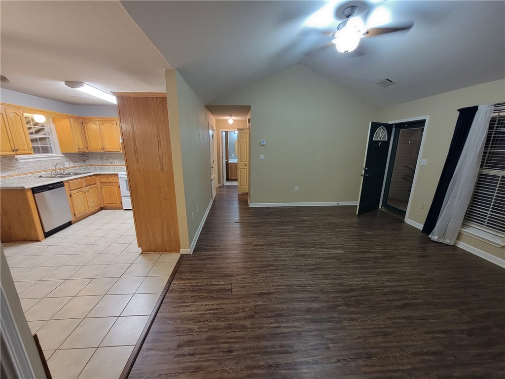 WINDWOOD MEADOWS - Residential