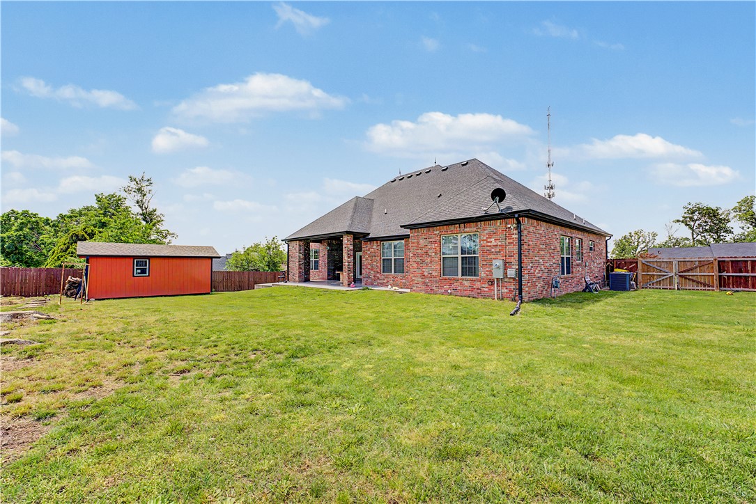 Roman Acres Rogers - Residential