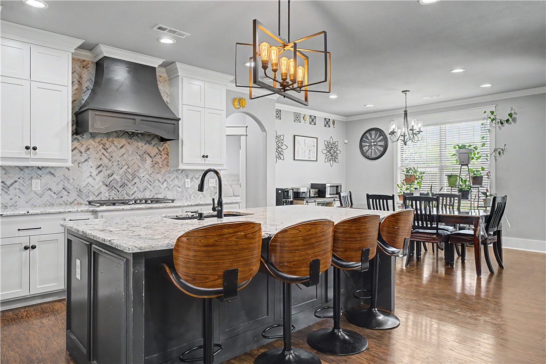 Roman Acres Rogers - Residential