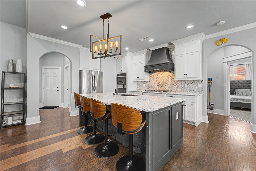 Roman Acres Rogers - Residential