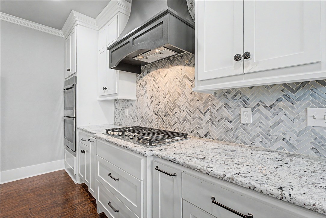 Roman Acres Rogers - Residential