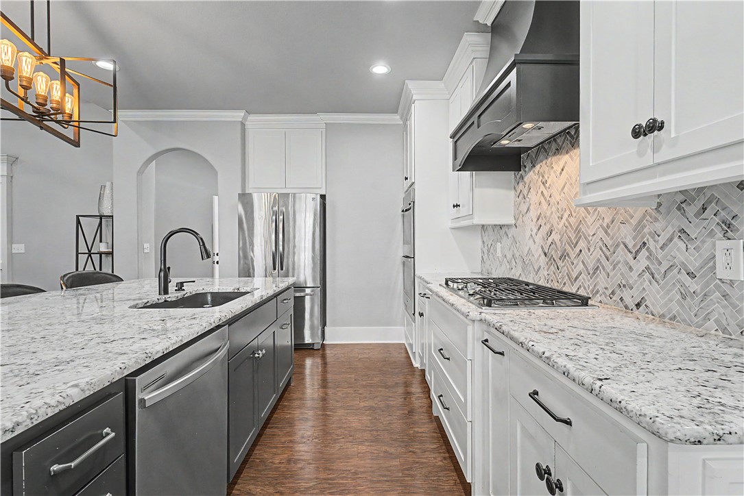 Roman Acres Rogers - Residential