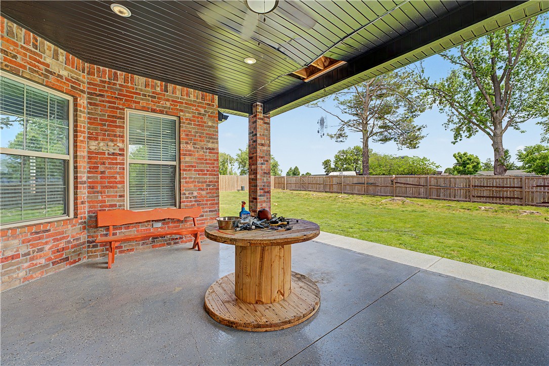 Roman Acres Rogers - Residential