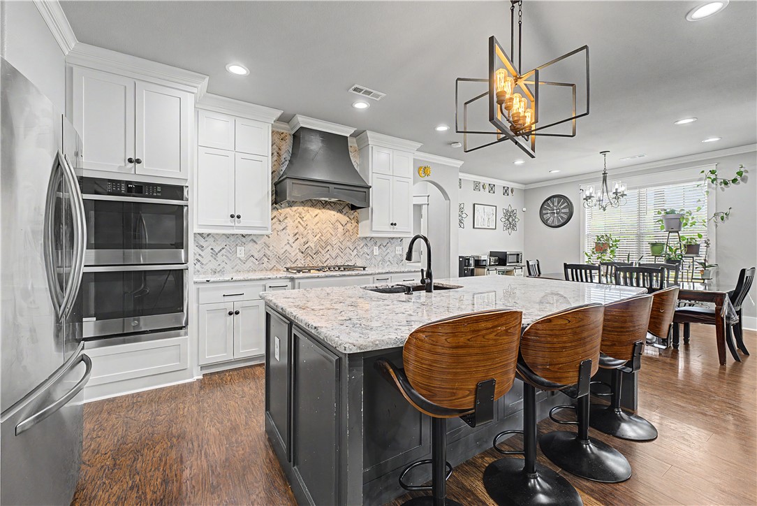 Roman Acres Rogers - Residential
