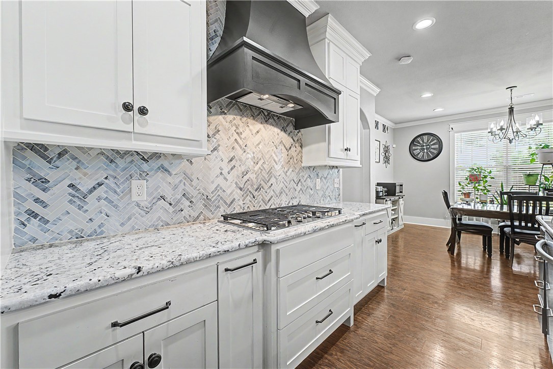 Roman Acres Rogers - Residential