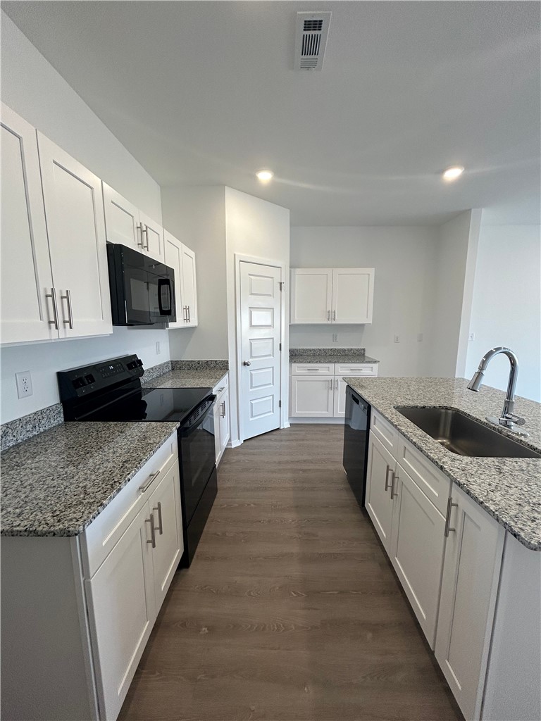 WOODWARD PARK PH II-HIGHFILL - Residential Lease