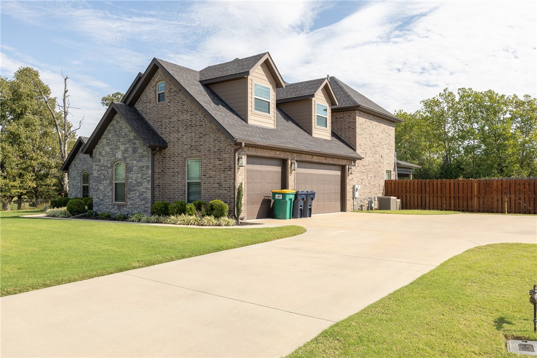 Elmdale Lake Estates - Residential