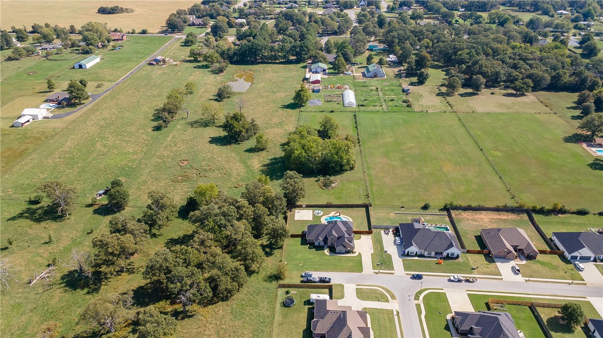 Elmdale Lake Estates - Residential