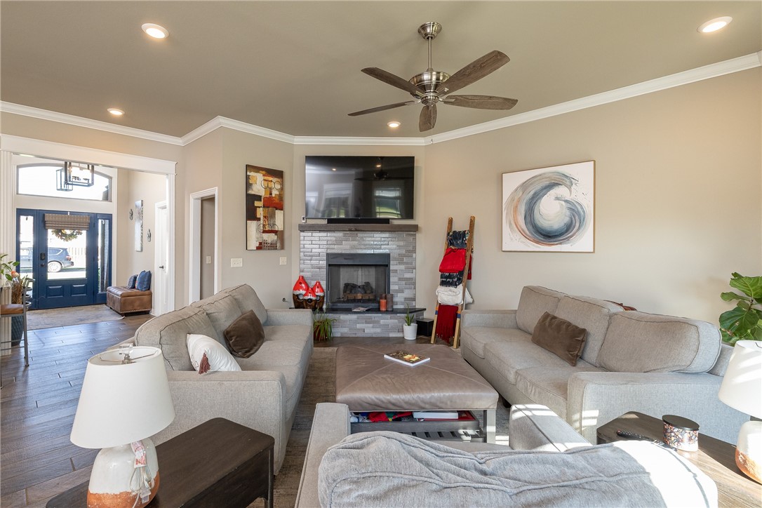 Elmdale Lake Estates - Residential