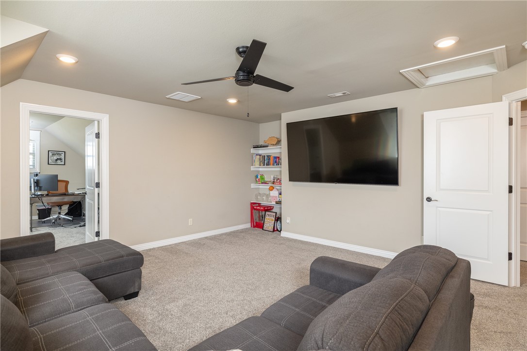 Elmdale Lake Estates - Residential