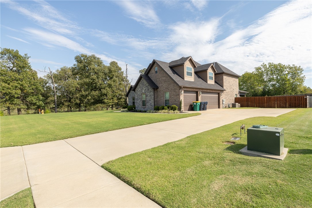 Elmdale Lake Estates - Residential