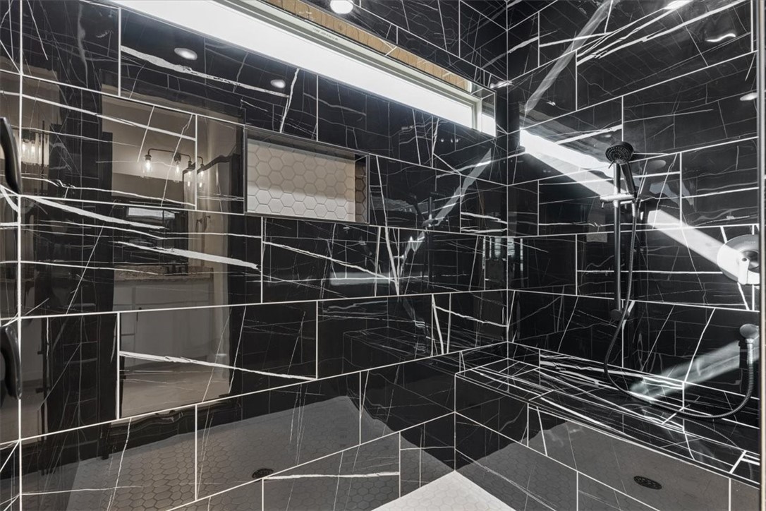 WALNUT GROVE SUB PH II-BENTONVILLE - Residential