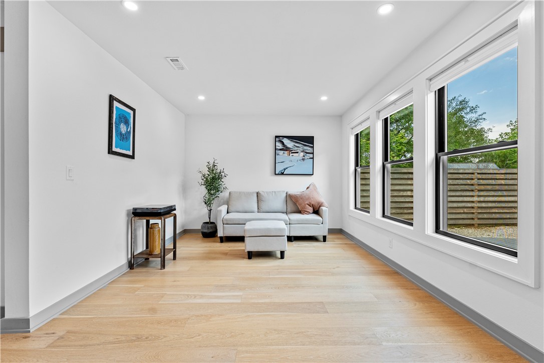 Railroad - Residential