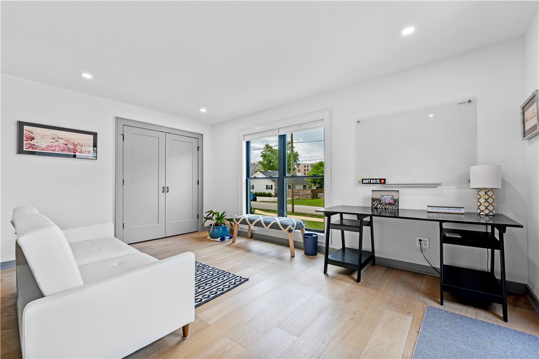 Railroad - Residential