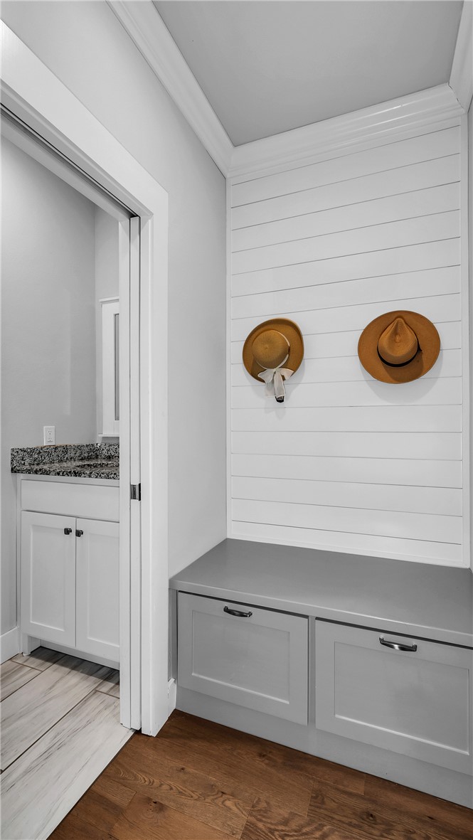 Sugar Creek Residence Cmnty Ph I - Residential