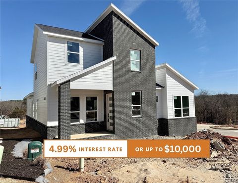 Photo of 3227 N Sumac Drive, Fayetteville, AR 72703 (MLS # 1317133)