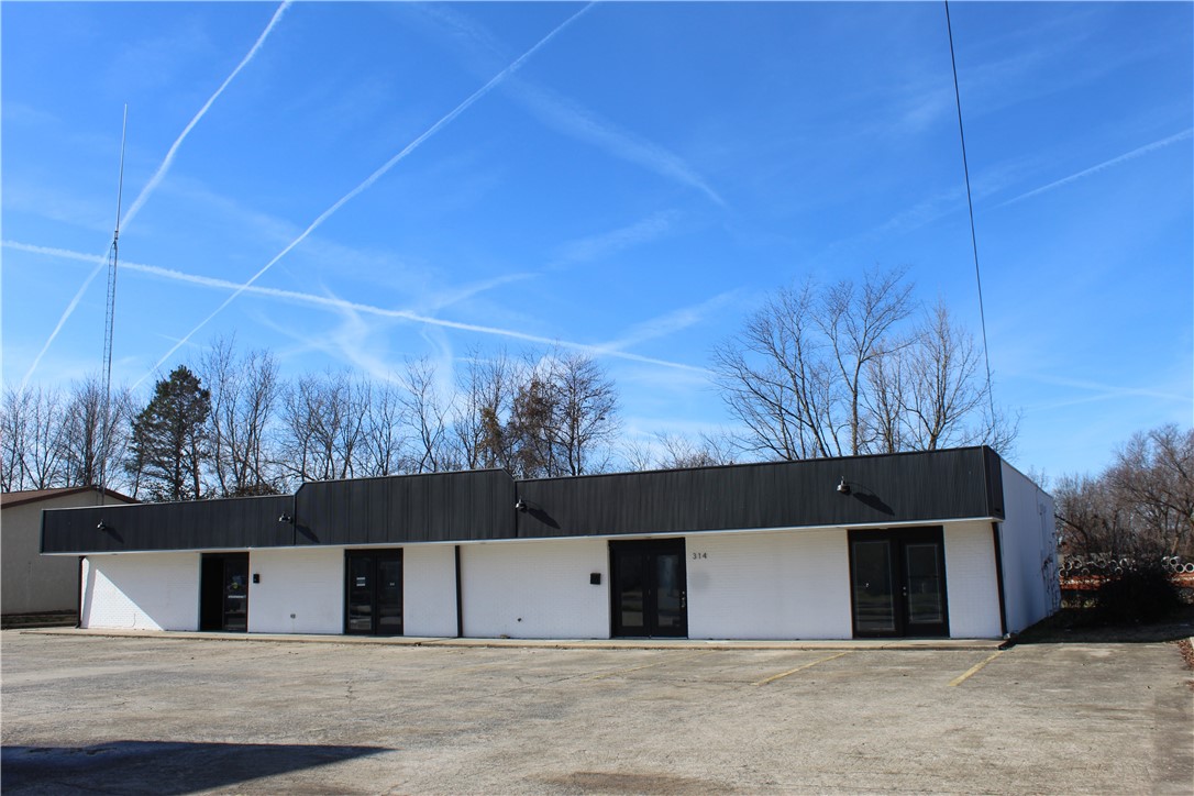 Leased prior to MLS entry.