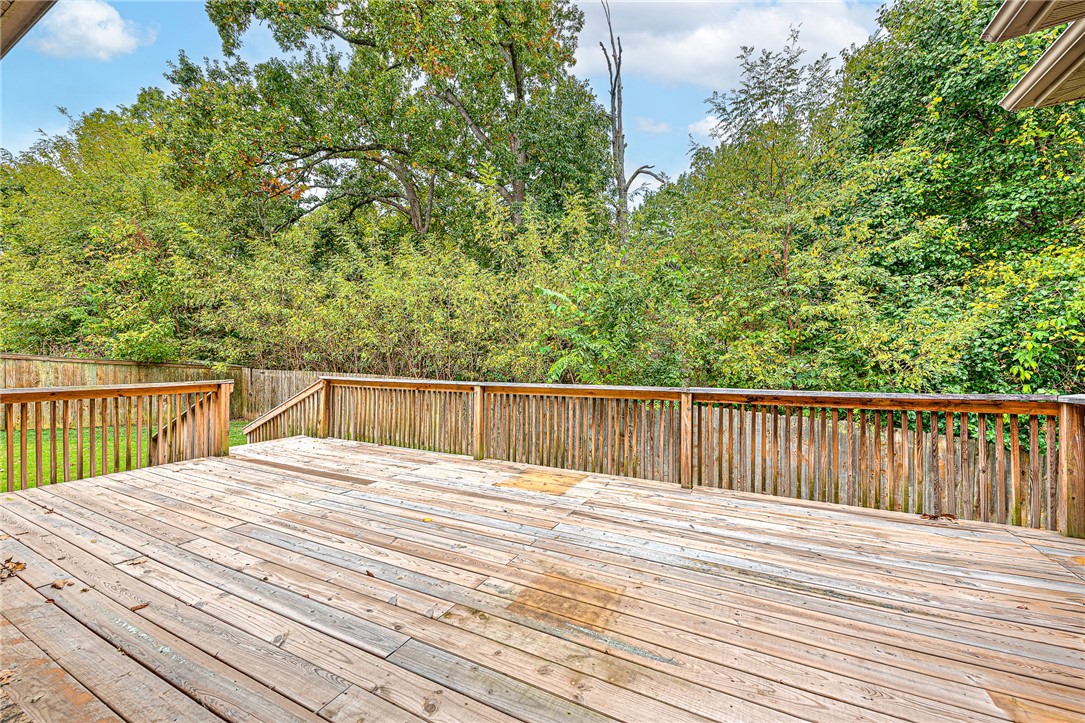 Pinnacle Gardens Sub Rogers - Residential