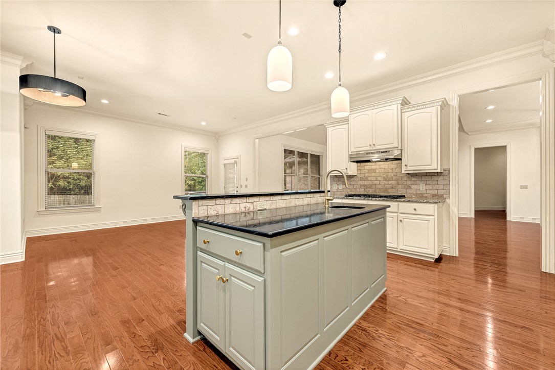 Pinnacle Gardens Sub Rogers - Residential