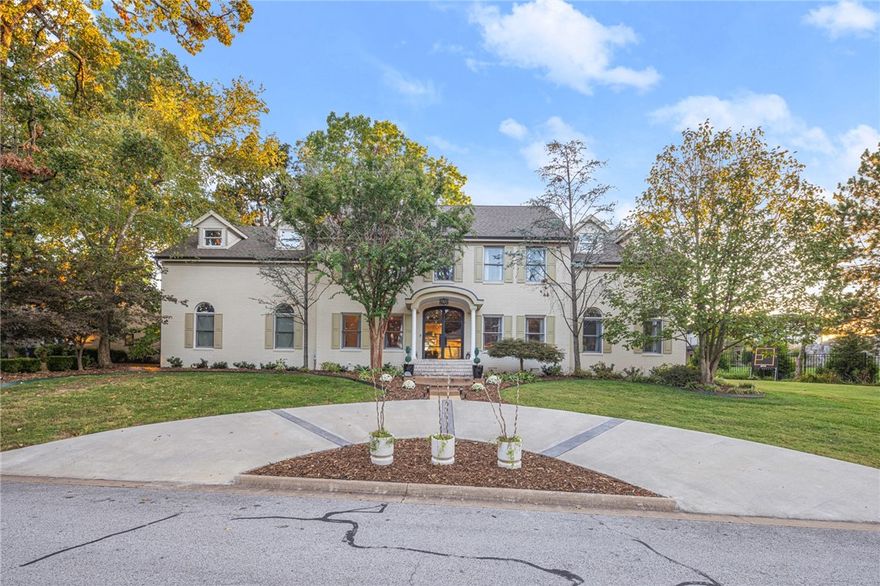 Gorgeous Pinnacle Home! Renovated 4 Bed/3.5 Bath home w/formal dining, media room & office! Hardwood floors throughout, built ins, quartz counters & more! Foyer entry & custom wine room. The stunning kitchen has large island w/counter seating, built in double oven, gas range, seating area & access to huge covered patio/backyard. Living room w/ fireplace & wet bar, enjoy your evenings in this comforting space. Half bath & laundry/mud room w/patio access. Primary suite is a true owners retreat with large bedroom, accent wall, seating area and double closets. The primary bath has built in whirlpool tub, large tiled shower & separate vanities. Two guest beds share bath, while 3rd bed features private on suite. Media room provides a great 2nd living space. Enjoy outdoor living on your large covered patio w/mature trees & landscape for privacy! Located in highly sought after Pinnacle Community w/ gated security, golf course & amenities. Next to growing Rogers Pinnacle area, enjoy great shopping, dining & entertainment.