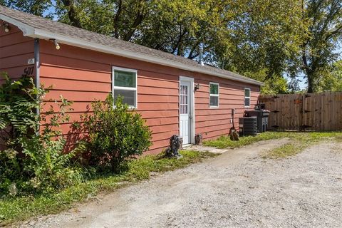 Photo of 507 Charles Avenue, Springdale, AR 72764 (MLS # 1339398)