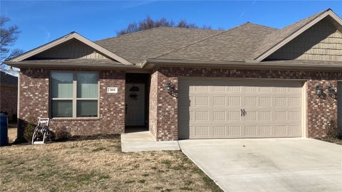 Photo of 303 Alder Street, Pea Ridge, AR 72751 (MLS # 1362126)
