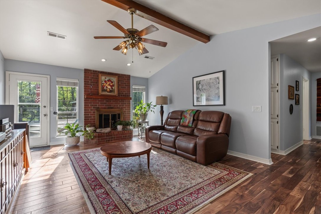 Oakland Meadows - Residential