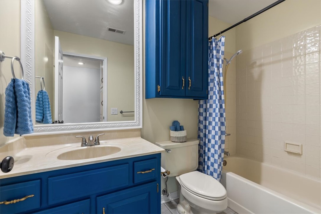 Oakland Meadows - Residential