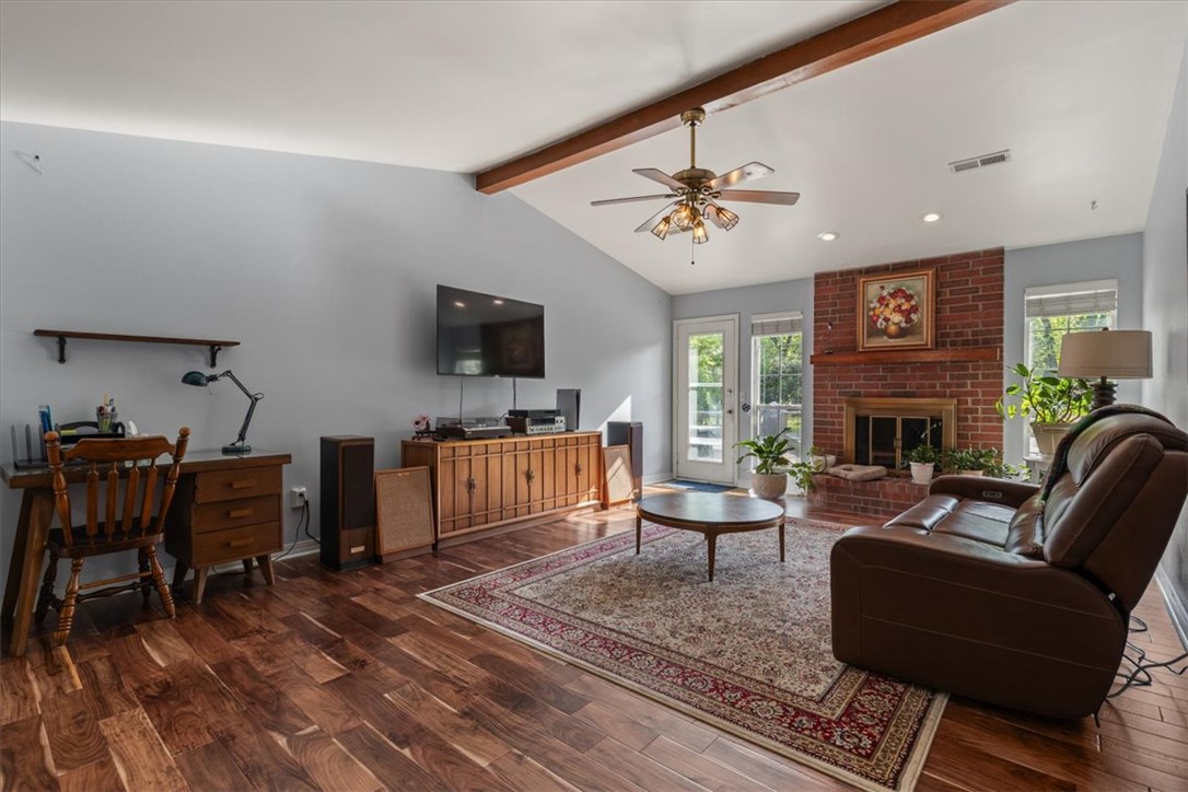 Oakland Meadows - Residential