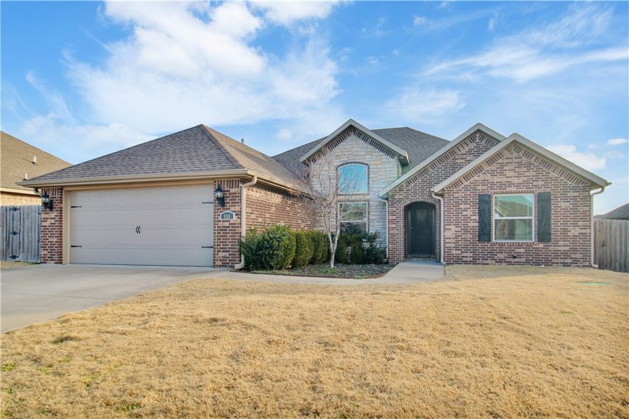 Looking for an established 4 bedroom home in NWA this Cave springs home is zoned for Bentonville Schools BMFS. Featuring high end finishes a large kitchen with real stone counters, dedicated formal dining space and natural light flooding the home from large windows at the back of the home! The neighborhood has no through traffic and has easy access to 264 and 112. This is a house you will want to see, great condition and clean!