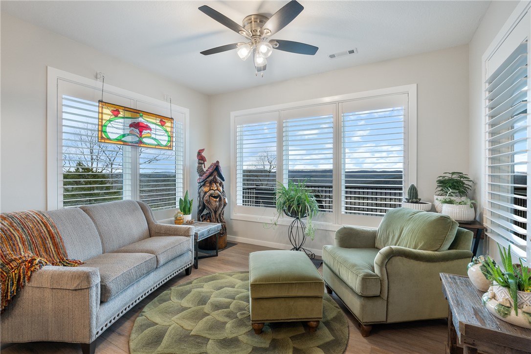 Unit 119 Holiday Island - Residential