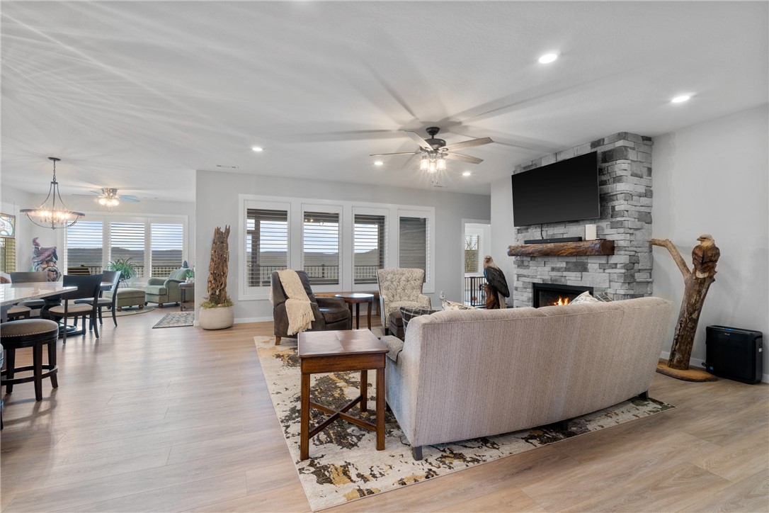 Unit 119 Holiday Island - Residential