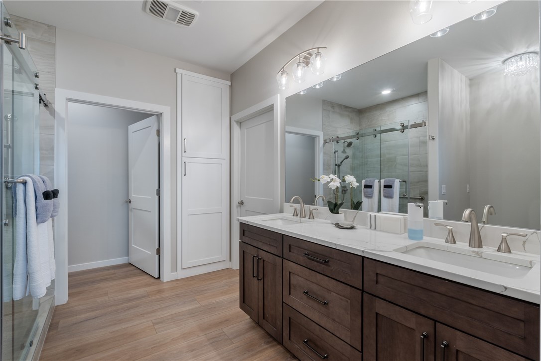 Unit 119 Holiday Island - Residential