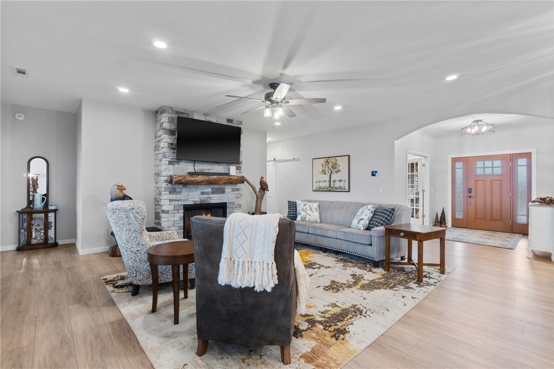 Unit 119 Holiday Island - Residential