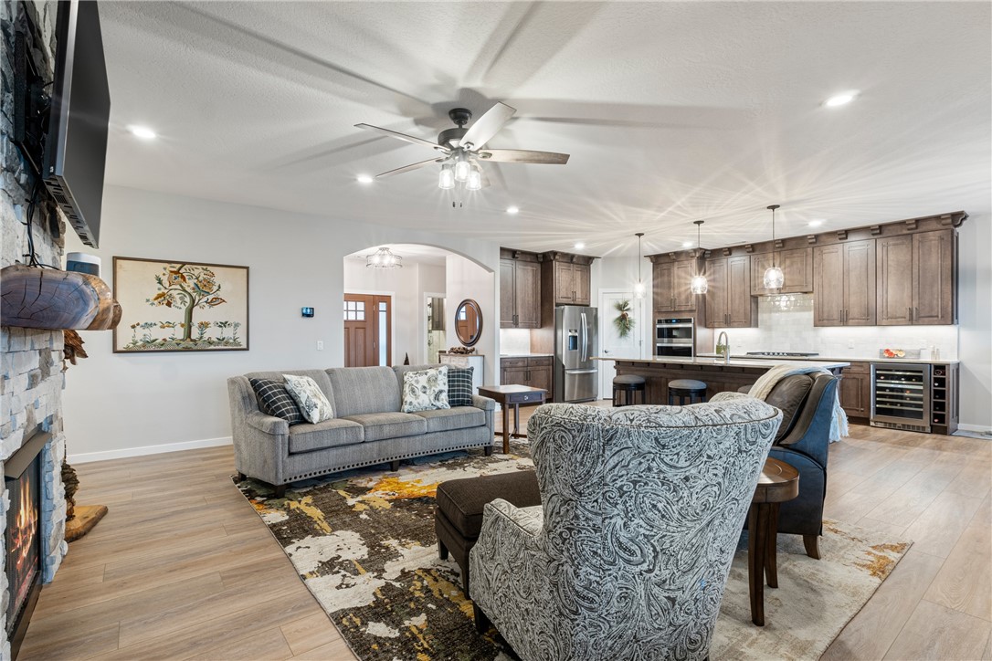 Unit 119 Holiday Island - Residential