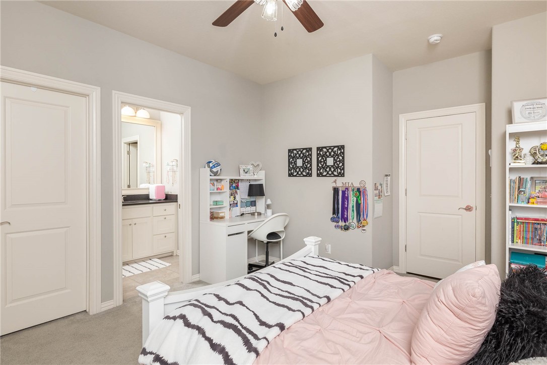 Waterford Estates At Hissom Ranch - Residential