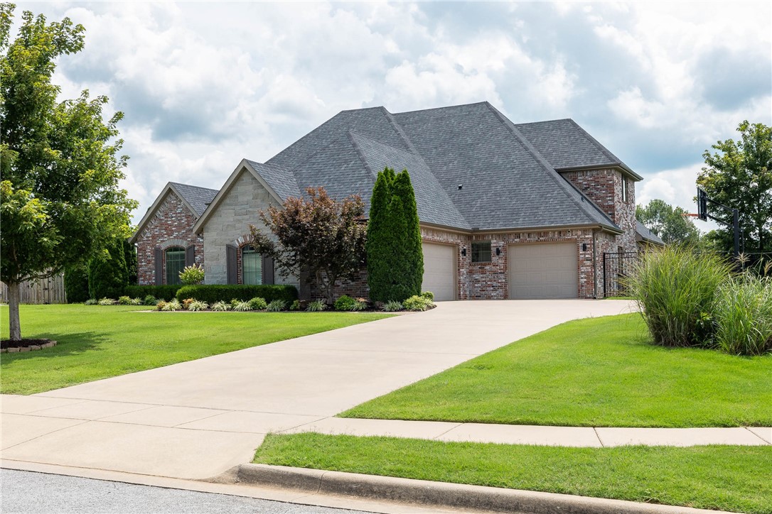 Waterford Estates At Hissom Ranch - Residential