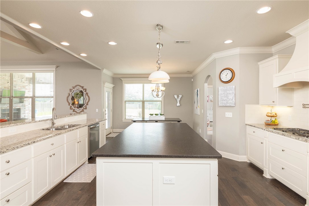 Waterford Estates At Hissom Ranch - Residential