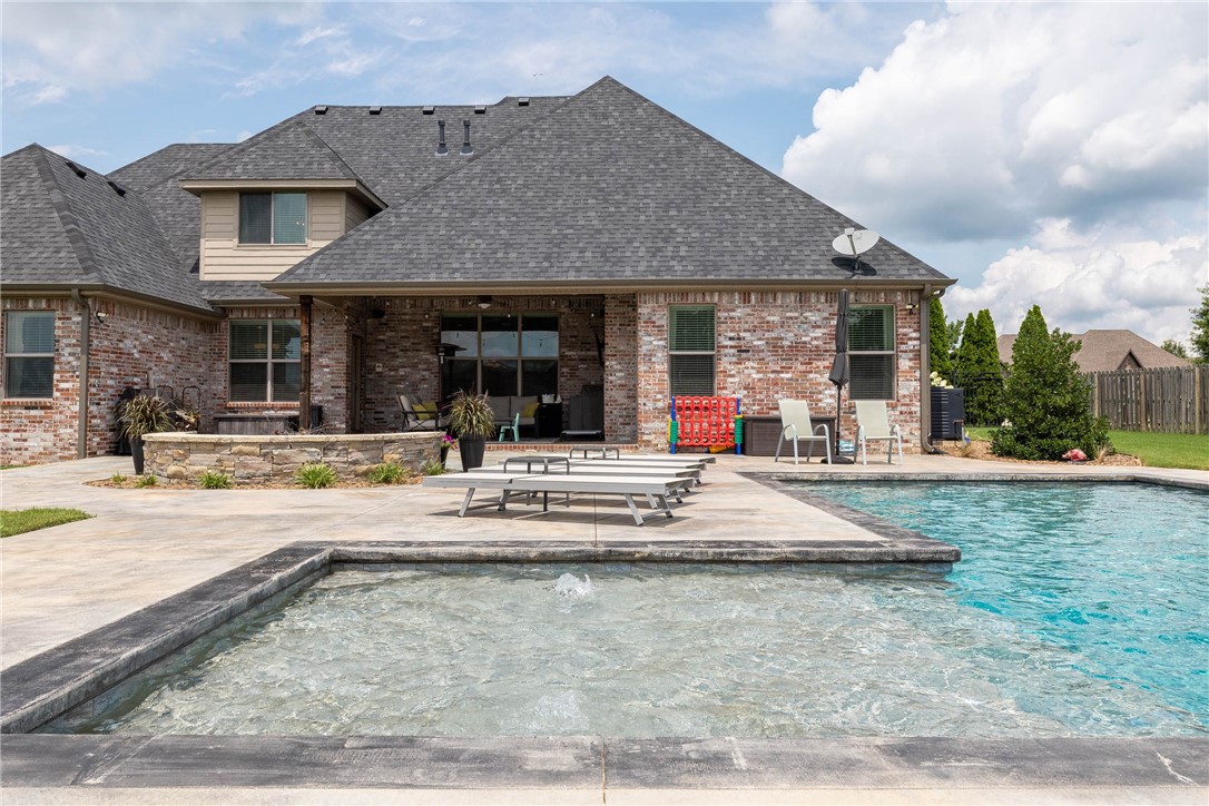 Waterford Estates At Hissom Ranch - Residential