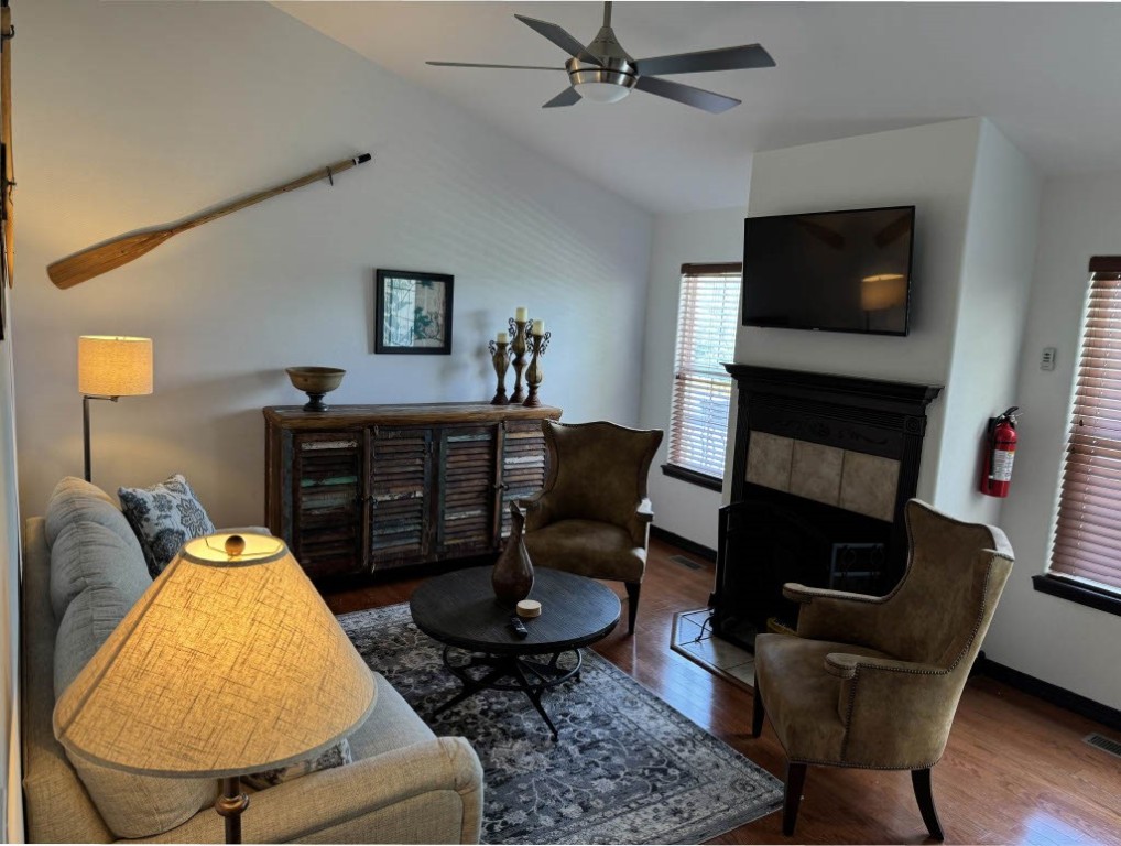 Unit 10 Holiday Island - Residential