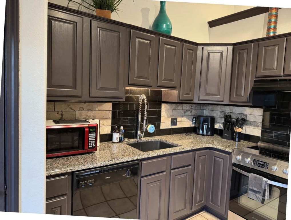 Unit 10 Holiday Island - Residential