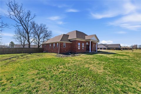 1705 Billie Acres Place Lowell AR 72745