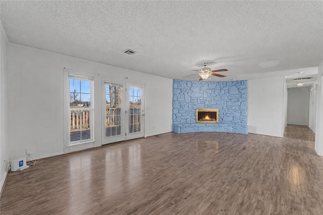 Oak Hill West - Residential