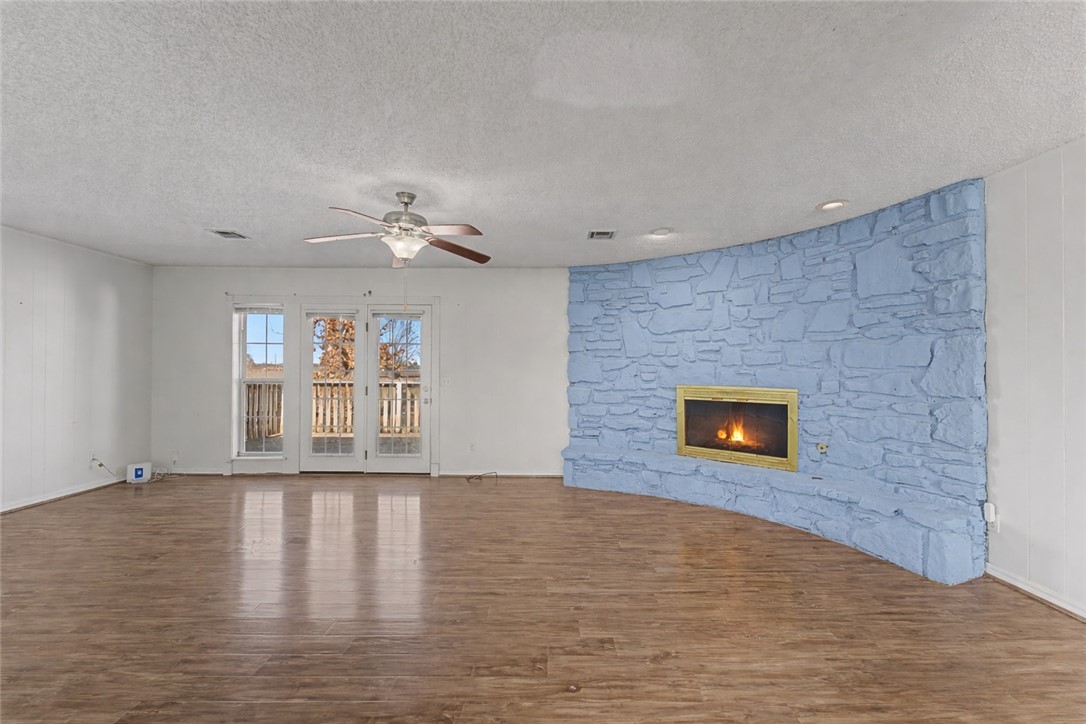 Oak Hill West - Residential