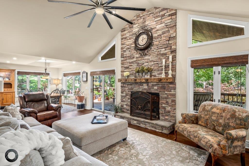 Paramount Estates - Residential