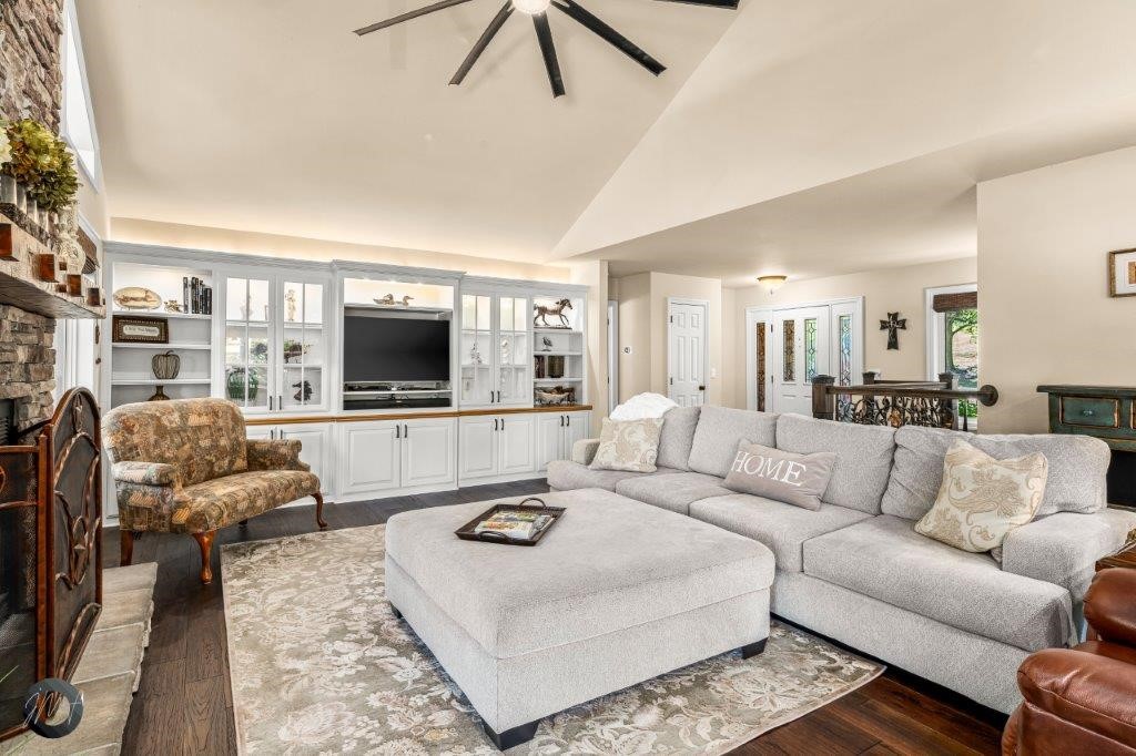 Paramount Estates - Residential