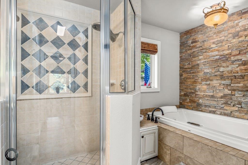 Paramount Estates - Residential