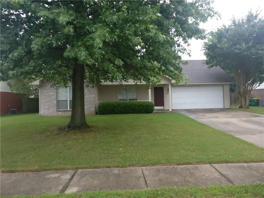 Available August, Split bedroom plan with 3 bedrooms, 2 baths, 2 car garage, fireplace, spacious ceilings in living room, can lights, smooth-surface cooktop, refrigerator, washer & dryer provided, fenced yard. No interior smoking. Broker owned. Pets consider with a Pet deposit of $200 non-refundable per pet (max 2 pets) and $25/mo per pet with dog breed restrictions. Note: This property is presently occupied.